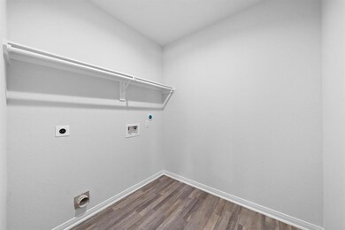 925 Avagail Ave, Springtown, TX 76082 - photo 6