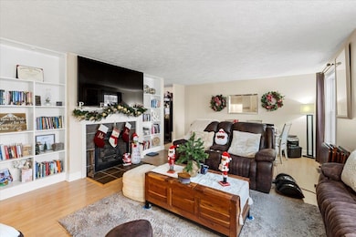 910 Oak Tree Blvd NW, Christiansburg, VA 24073 - photo 7