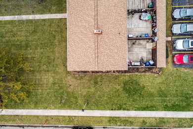 5527 Rockwood Ct unit R-44, Columbus, OH 43229 - photo 2