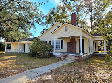 226 Strickland St, Pembroke, GA 31321 - photo 3