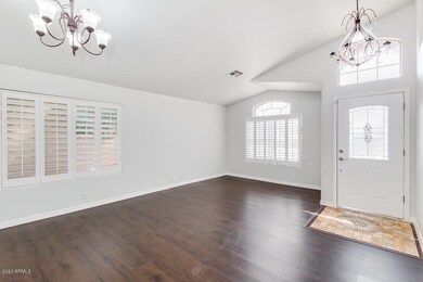 862 E Constitution Dr, Chandler, AZ 85225 - photo 7