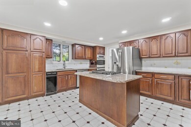 6515 Brooklyn Bridge Rd, Laurel, MD 20707 - photo 7