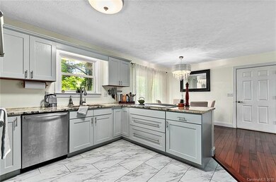 3 Alexander Ridge Dr, Leicester, NC 28748 - photo 6