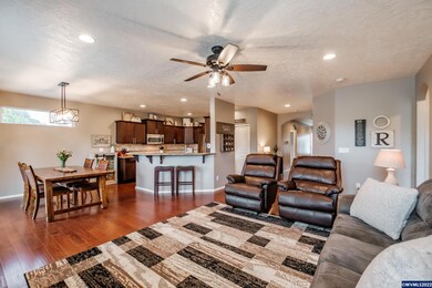 2428 Perfect Ln SW, Albany, OR 97321 - photo 7