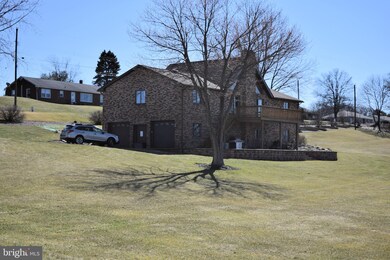 318 Eisenhower Rd, Palmyra, PA 17078 - photo 3