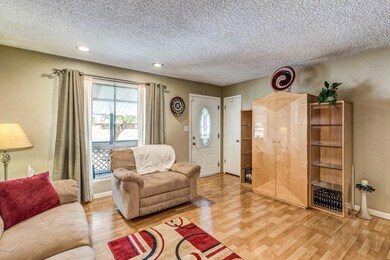 Orangewood (4)