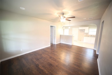 7217 Bretshire Dr, Houston, TX 77016 - photo 6