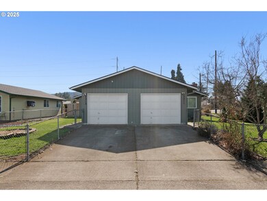 3211 S E Ct, Springfield, OR 97478 - photo 2