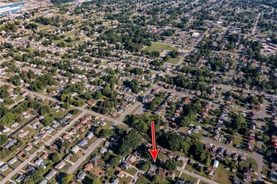 NOT FAR FROM SCHOOL AND AMENITIES