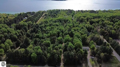 0 U S 31 unit 1940755, Kewadin, MI 49648 - photo 3