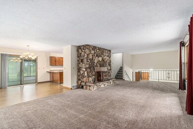 8892 Maplewood Dr, Berrien Springs, MI 49103 - photo 4