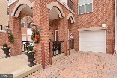 8611 Wintergreen Ct unit 405, Odenton, MD 21113 - photo 2