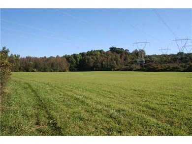 Land Lower plateau offers flatlands, woods, huntin