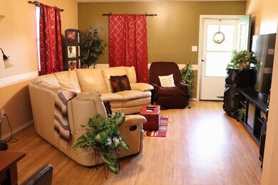 115 Tanner, Brazoria, TX 77422 - photo 3