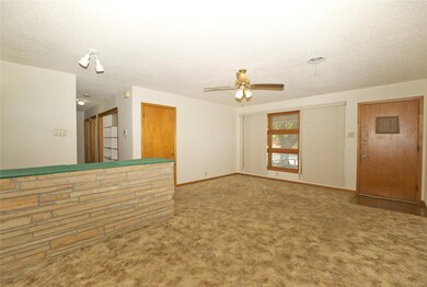 606 Line Dr, Gainesville, TX 76240 - photo 7