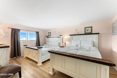 3-web-or-mls-8743 Thomas Dr 1502_02