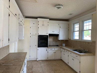 Bloomfield kitchen