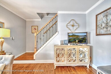 05-LIVING ROOM