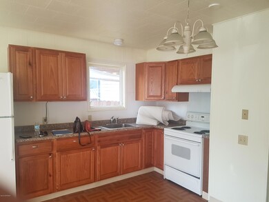 4 Kitchen2