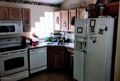 10721 Meadowlea Dr, Jacksonville, FL 32218 - photo 3