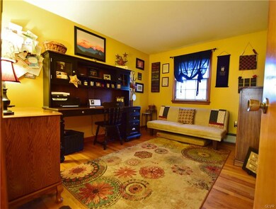 2002 Richmond Rd, Easton, PA 18040 - photo 5