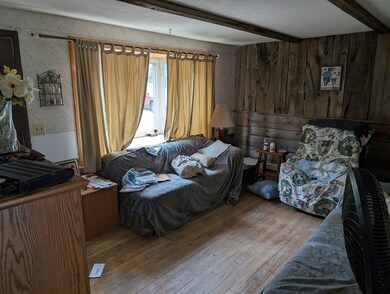 25 Westbrook Ave, Ware, MA 01082 - photo 4