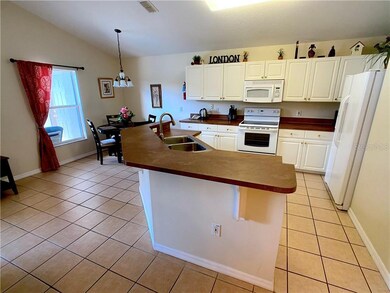 4634 Cumbrian Lakes Dr, Kissimmee, FL 34746 - photo 2