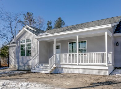 3 Kyle St Brunswick ME 04011-large-004-2