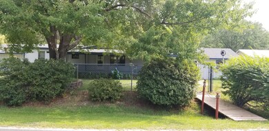 253 Long Leaf Hills Dr SE, Bolivia, NC 28422 - photo 3