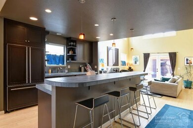 1040 NW Union St, Bend, OR 97701 - photo 6