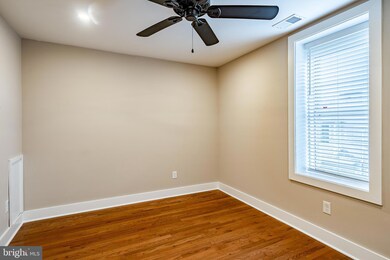 21 Gay St unit 202, Phoenixville, PA 19460 - photo 7