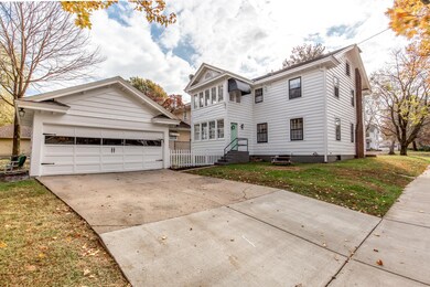 RE_1501 E Walnut-5