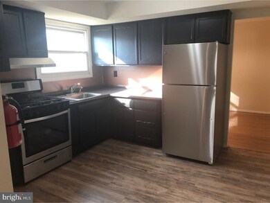 24 Walnut Dr, Burlington, NJ 08016 - photo 2