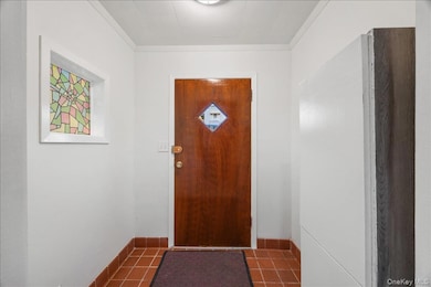 124 Alexander Ave, Yonkers, NY 10704 - photo 5