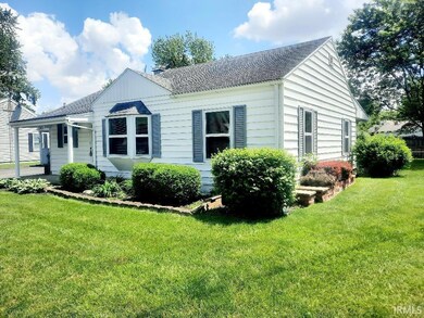 2203 E Sharon Dr, Muncie, IN 47302 - photo 2