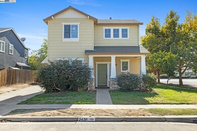 2430 Trellis Ln, Turlock, CA 95382 - photo 2