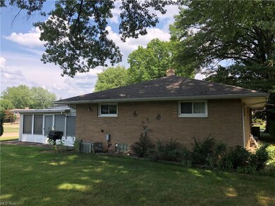 REAR EXTERIOR,