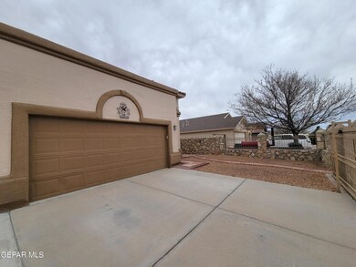 721 Desert Sage Dr, Horizon City, TX 79928 - photo 4