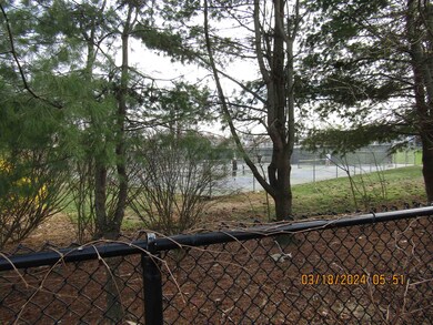 959 Hayward St unit 2, Manchester, NH 03103 - photo 3