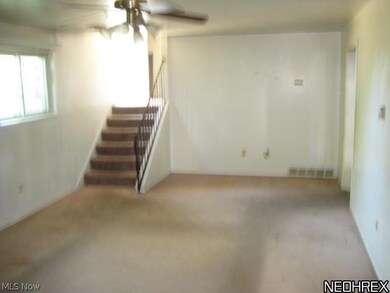 2135 E 40th St, Lorain, OH 44055 - photo 7