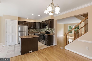 20324 Cedarhurst Way, Germantown, MD 20876 - photo 3