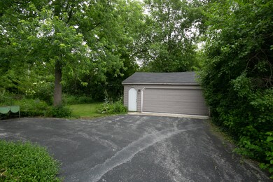 623 Argyle Ave, Flossmoor, IL 60422 - photo 2