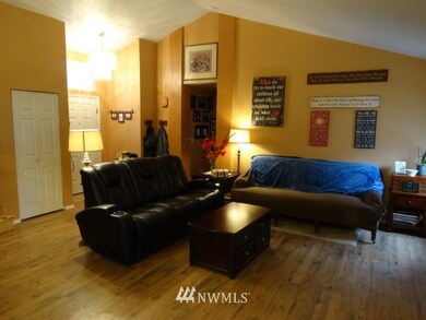 502 Whitehawk Ct NW, Orting, WA 98360 - photo 2