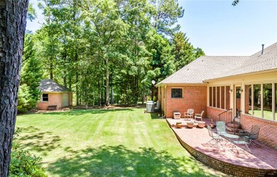 Backyard with 3rd garage! Drive right up!