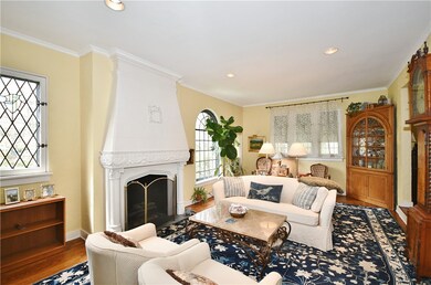 6413 Beacon St, Pittsburgh, PA 15217 - photo 3