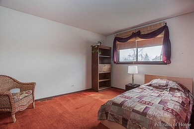 586 W Lorraine Ave, Elmhurst, IL 60126 - photo 6