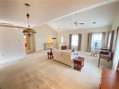 4768 Steeplechase Dr unit 14A, Macungie, PA 18062 - photo 7