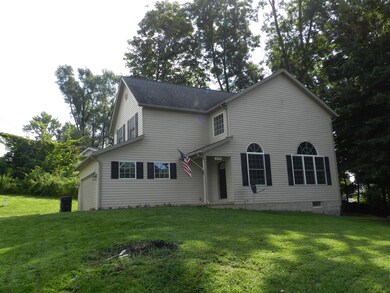 579 Edgewater Beach Blvd, Thornville, OH 43076 - photo 3