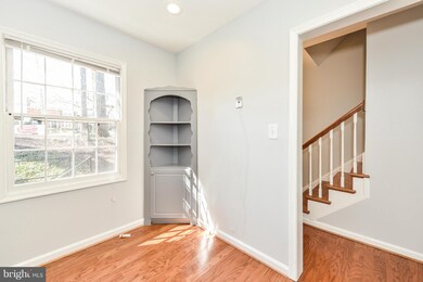 8392 Forrester Blvd unit 553, Springfield, VA 22152 - photo 5