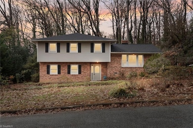 2703 Tillbrook Place, Greensboro, NC 27408 - photo 3